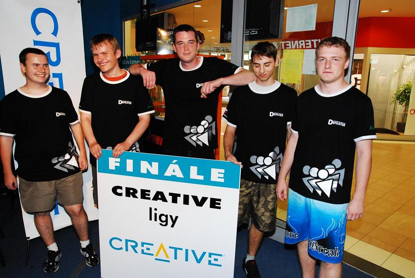 Defeaters na UG LAN Finále Defeaters na UG LAN Finále