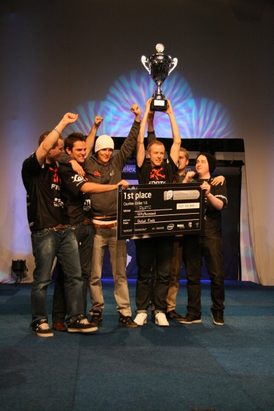 fnatic po vítězství na IEM Global Finals fnatic po vítězství na IEM Global Finals