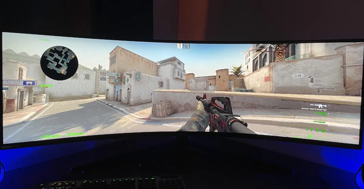 Ilustrační obrázek – CS:GO na 32:9 monitoru