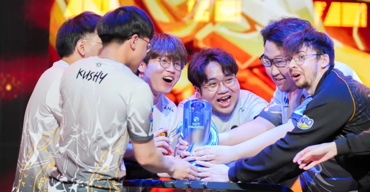 Rex Regum Qeon poprvé slaví titul!