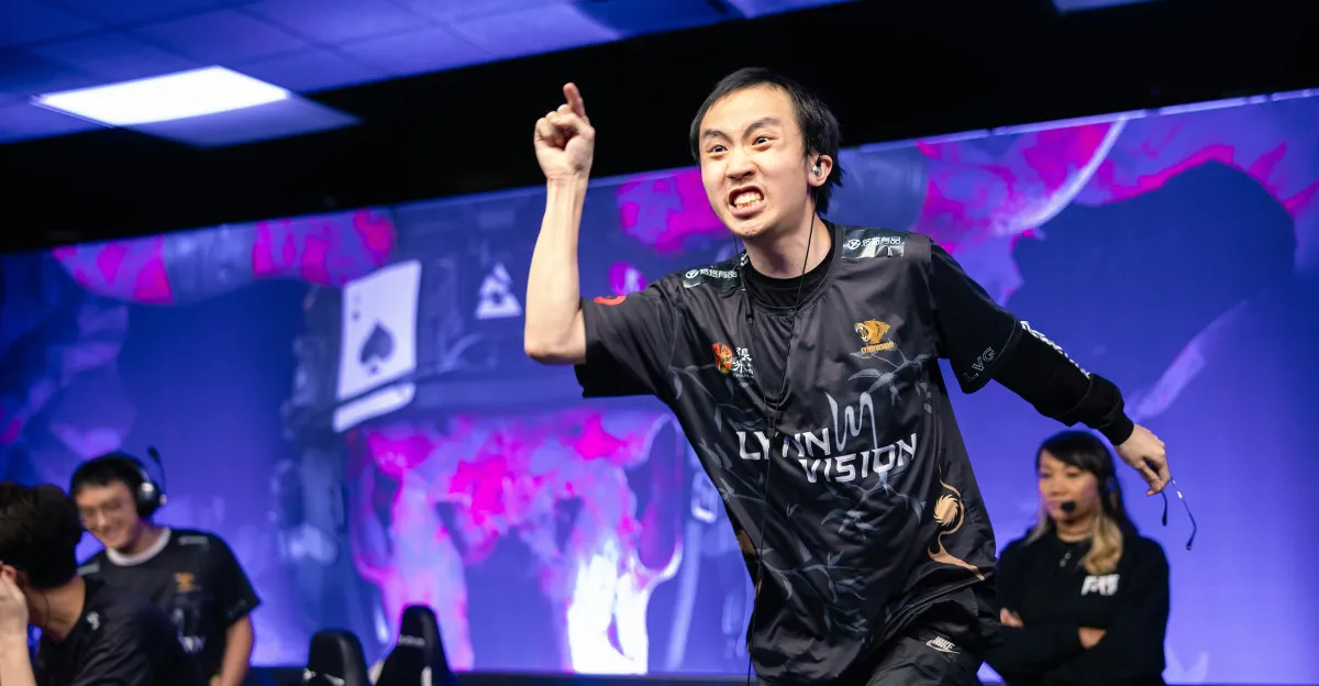 Junjie „EmiliaQAQ“ Tang