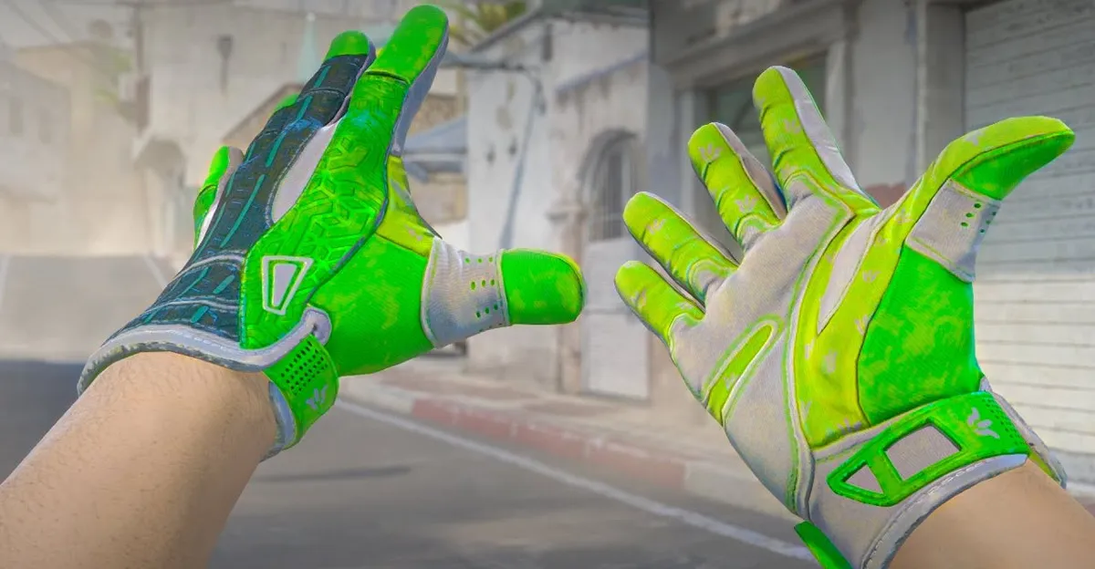 Sport Gloves | Hedge Maze