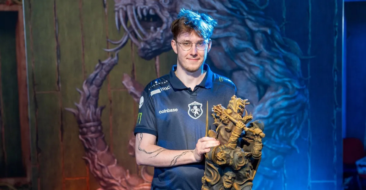 Jonáš „SabeRLighT“ Volek