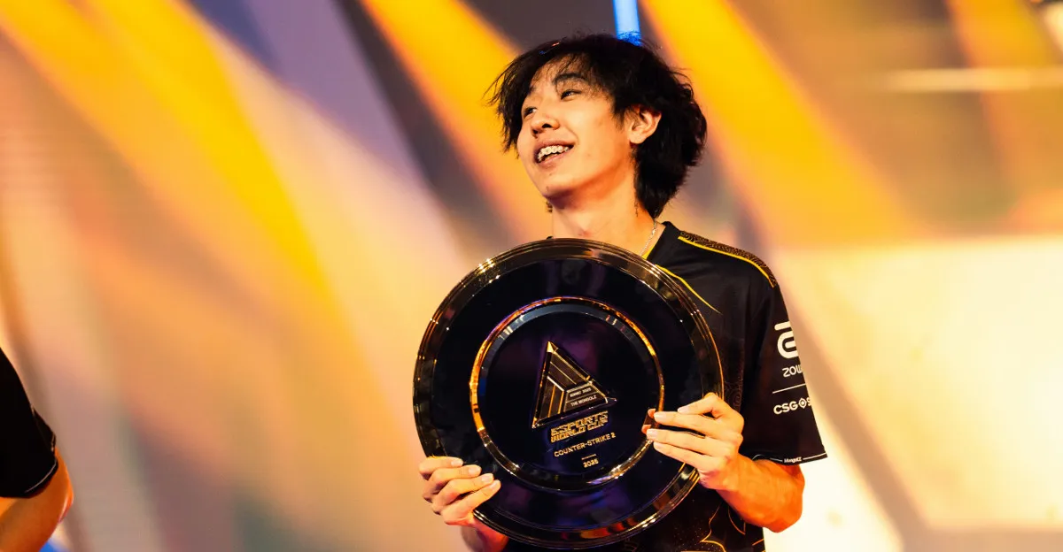 Azbayar „⁠Senzu⁠“ Munkhbold