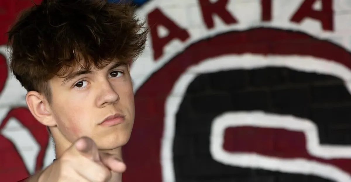 Sedmnáctiletý sparťan znovu na vrcholu! Ve finále svému soupeři nasázel 10 gólů