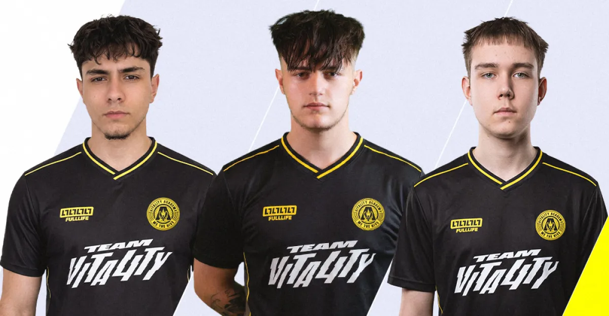 Patrik „patrenzo“ Hauer (uprostřed)