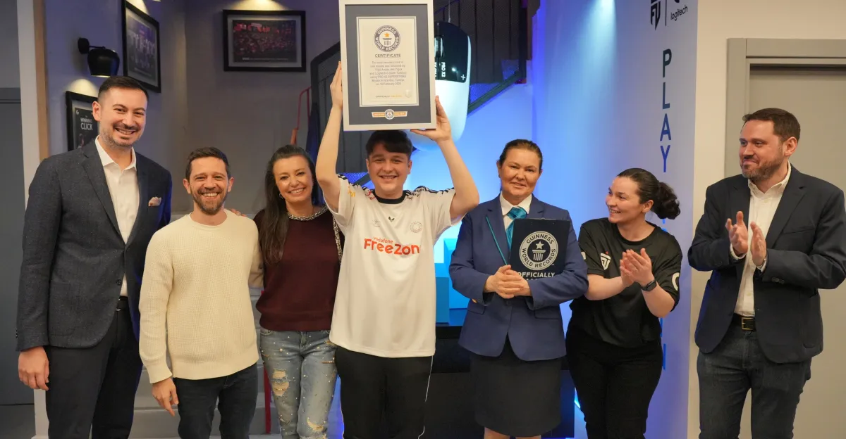 Profesionální hráč klikal minutu v kuse. Internet tvrdí, že to není nic výjimečného