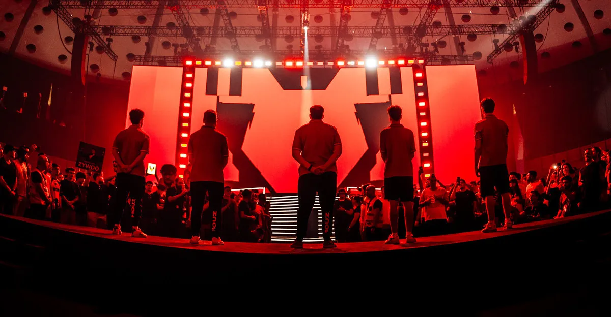 MOUZ