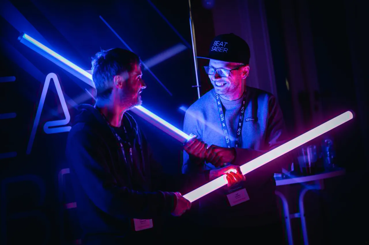 Beat Saber patří mezi nejúspěšnější tuzemské hry.