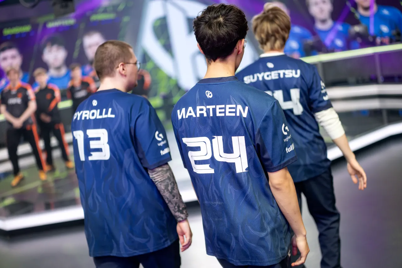 Karmine Corp nastupují do rozhodujícího klání s Fnatic