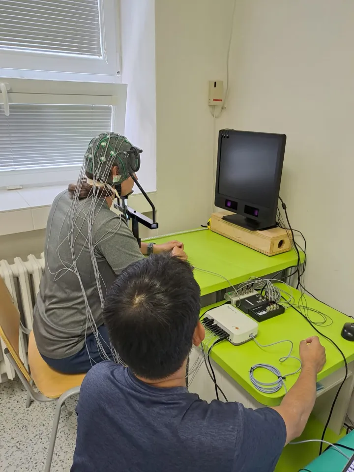 Měření probíhalo na FTVS UK