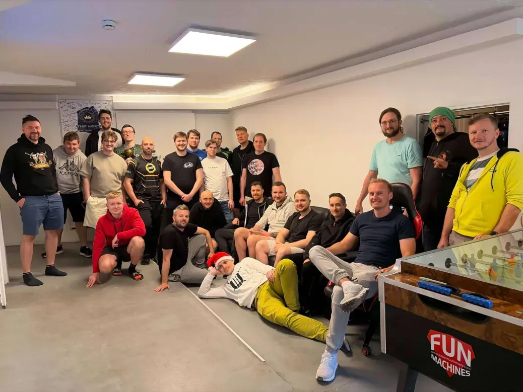 Skupinové foto domácí Heroes komunity 2026