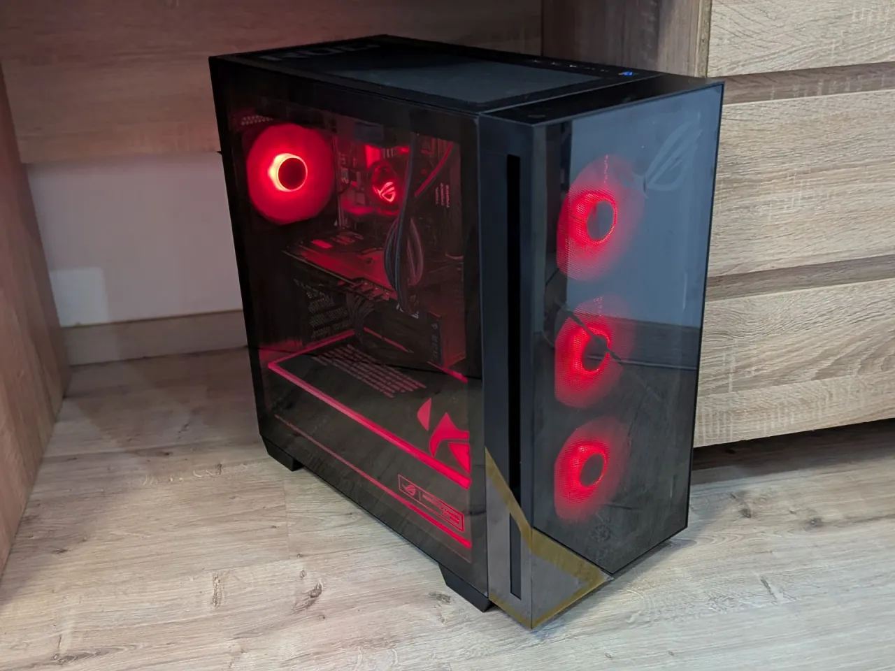 ASUS ROG GM700