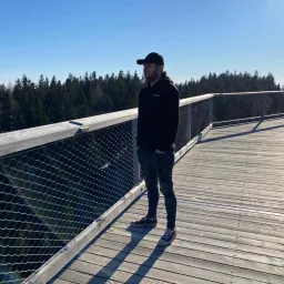 Profile picture for user jkNNN