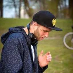 Profile picture for user marekvít