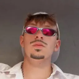 Profile picture for user martinrodič