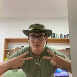 Profile picture for user adamkomárek