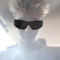 Profile picture for user Frenkie.