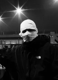 Profile picture for user -_-KennY