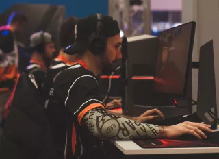 Profile picture for user v3nom.